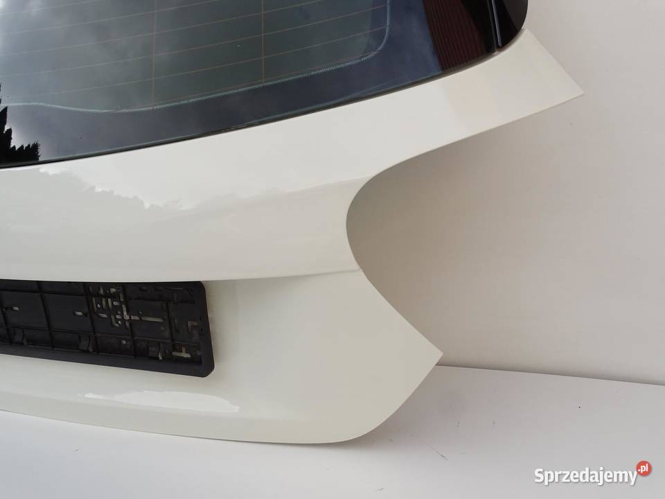 KLAPA TYŁ TYLNA BAGAŻNIKA SZYBA LAKIER 650 osobowe
