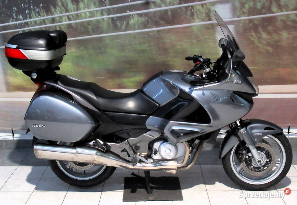 Honda NT700V Deauville NTV 700 ABS Oferuję dowóz manualna łódzkie Kutno