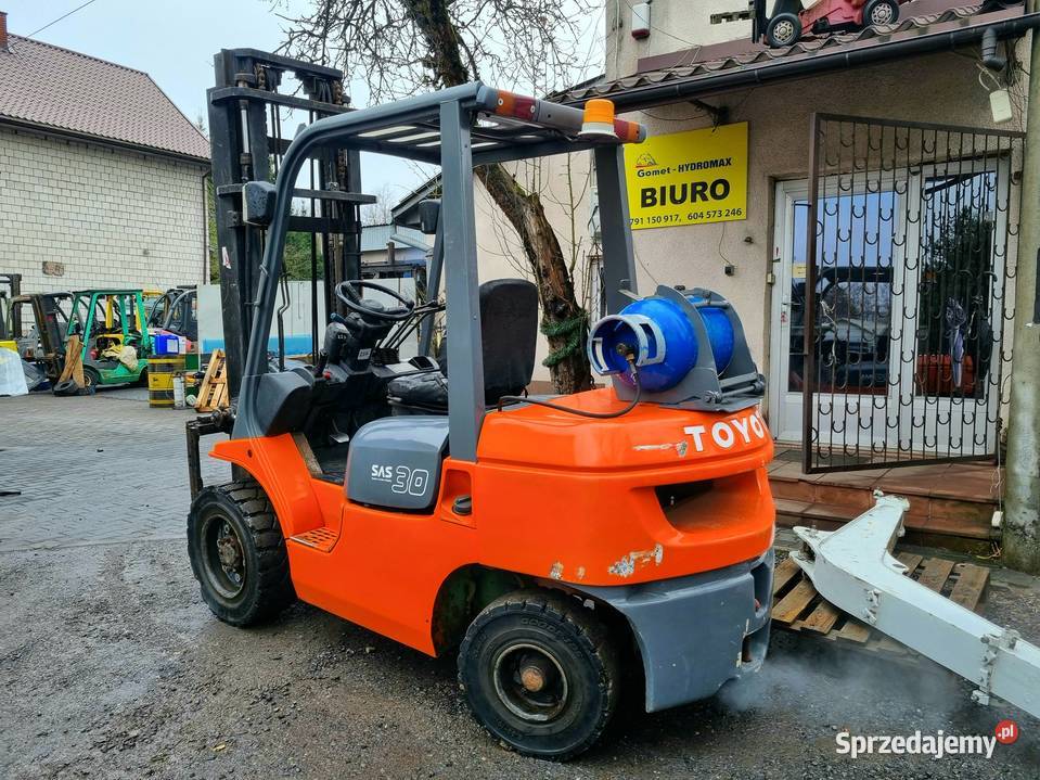Wózek widłowy Toyota 7FGF30 2002 Triplex 6m gaz Suchedniów sprzedam