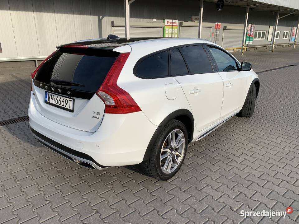 Volvo V60 Cross Country T5 AWD Momentum automatyczna Mińsk Mazowiecki