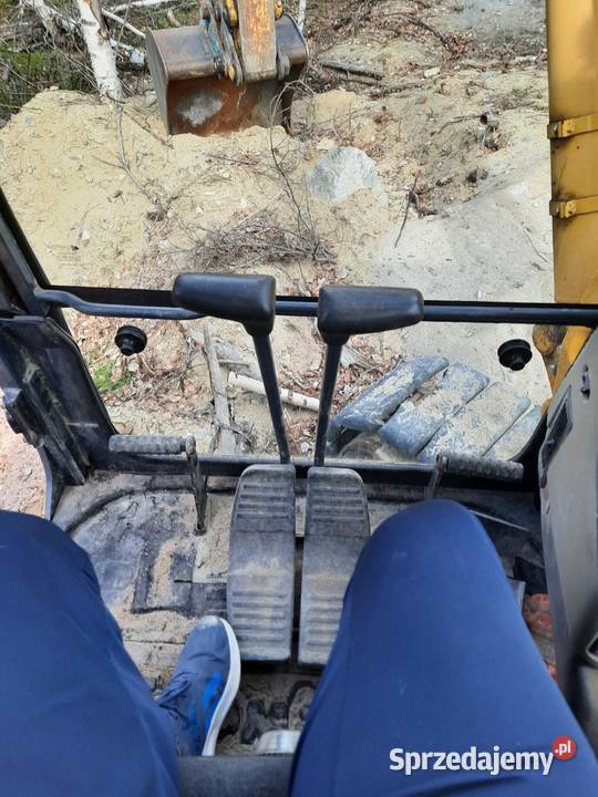 Komatsu PC88MR dodatkowo łyżki i pług Gąsiennice Lwowiec