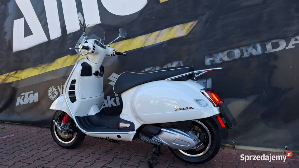 Piaggio Vespa 300 GTS 2022 sprzedam