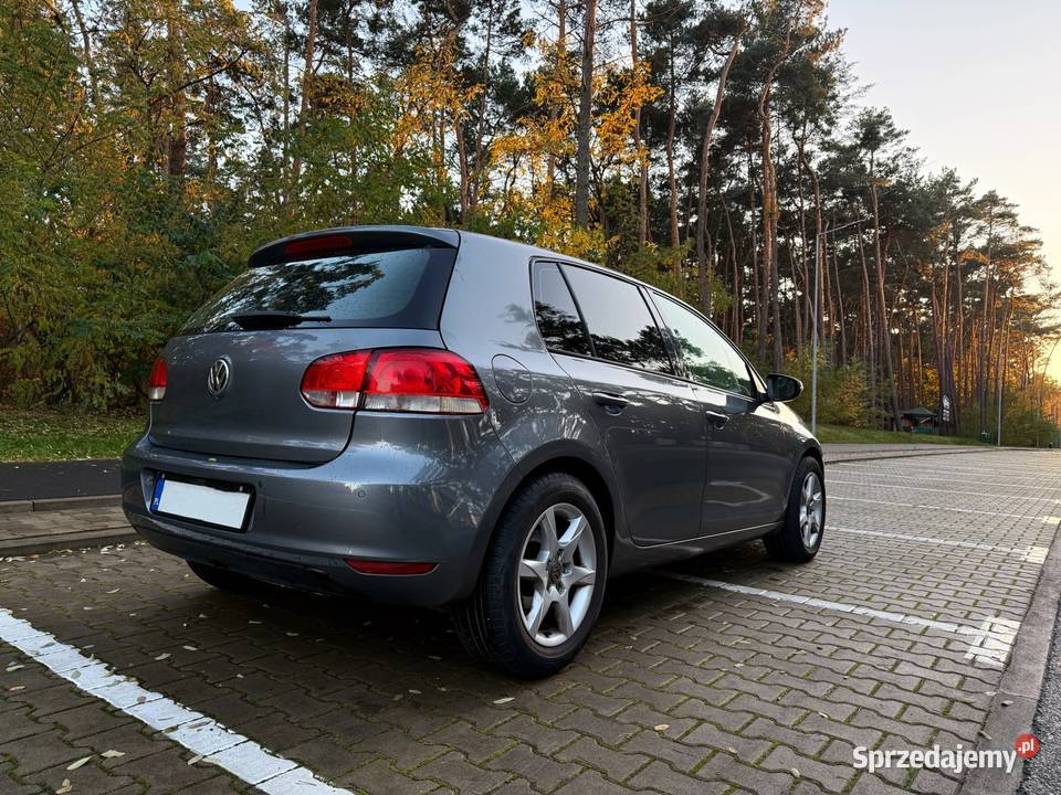Volkswagen Golf 16TDI klima Rok produkcji 2011