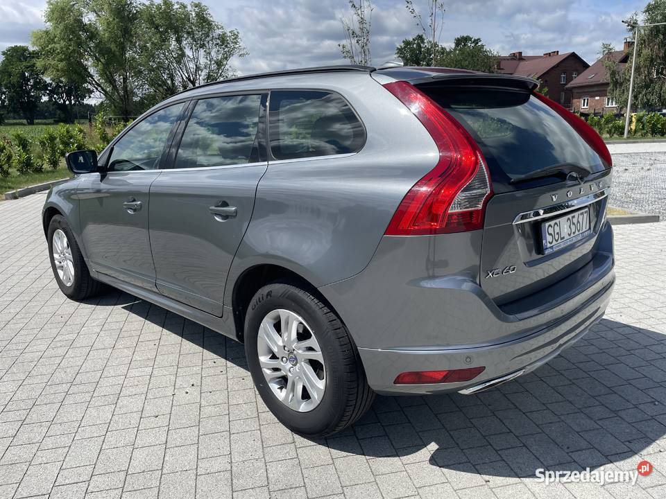XC60 24 D4 Momentum AWD 190 aut krajowy 190KM Paniówki