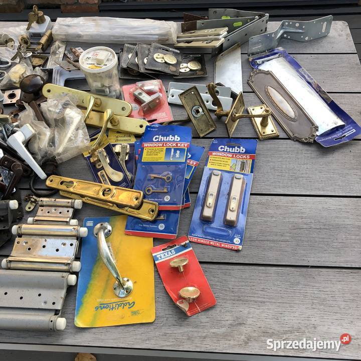 Okucie meblowe zamek zasuwa zestaw starym Poznań sprzedam