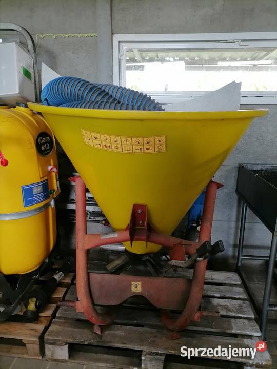 Rozsiewacz nawozu Strumyk nieuszkodzony