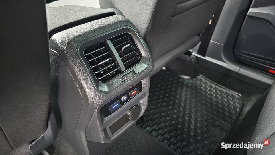 VW Tiguan 2021 FL bezwypadkowy Salon Polska wielofunkcyjna kierownica