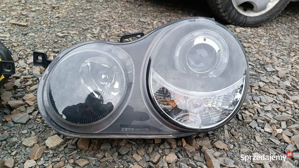 LAMPY LAMPA PRZOD LEWA PRAWA PRZEDNIE TYLNE osobowe Lampy przednie Radłów
