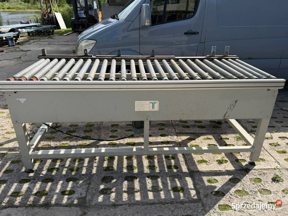 Podajnik rolkowy z NAPĘDEM o wymiarach 2510mm x