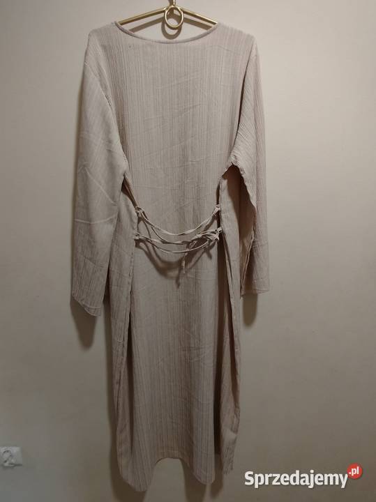 Wygodna sukienka na co dzień rozmiar 4446 Biecz