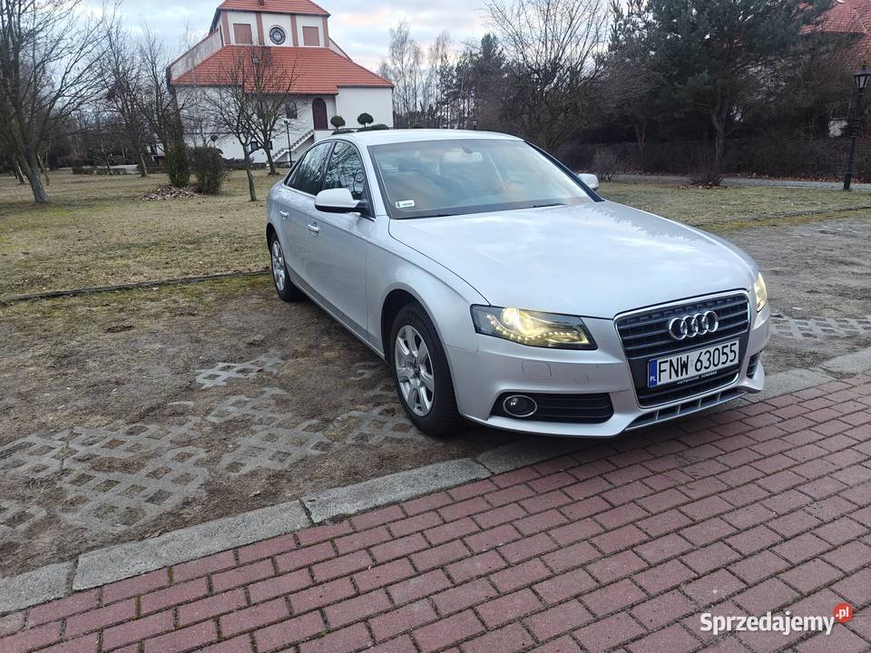 Audi A4 b8 18 tfsi mały przebieg sprzedam