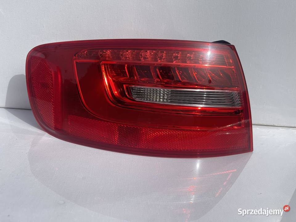 AUDI A4 B8 LEWA LAMPA TYŁ LIFT LED AVANT Ostroróg