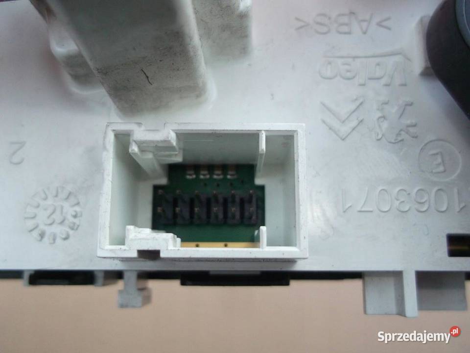 PANEL KLIMATYZACJI PEUGEOT 2008 96722483ZD osobowe Panele sterowania, przełączniki