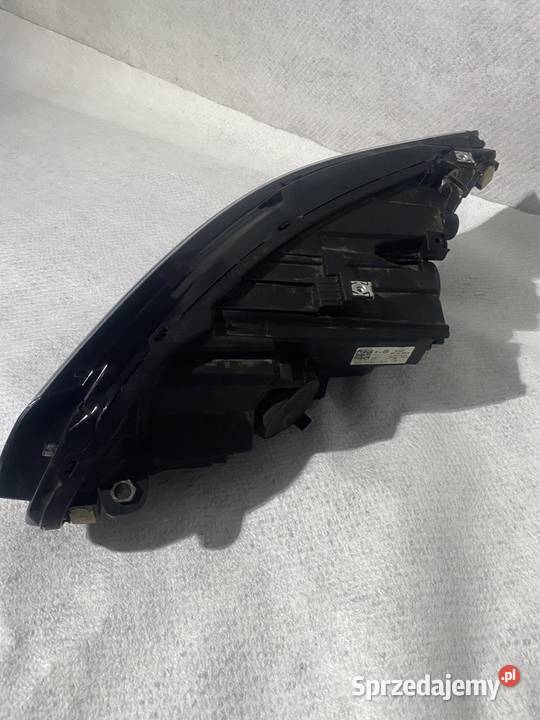 Lampa prawa VW Golf VIII Full Led 19 Jasienica