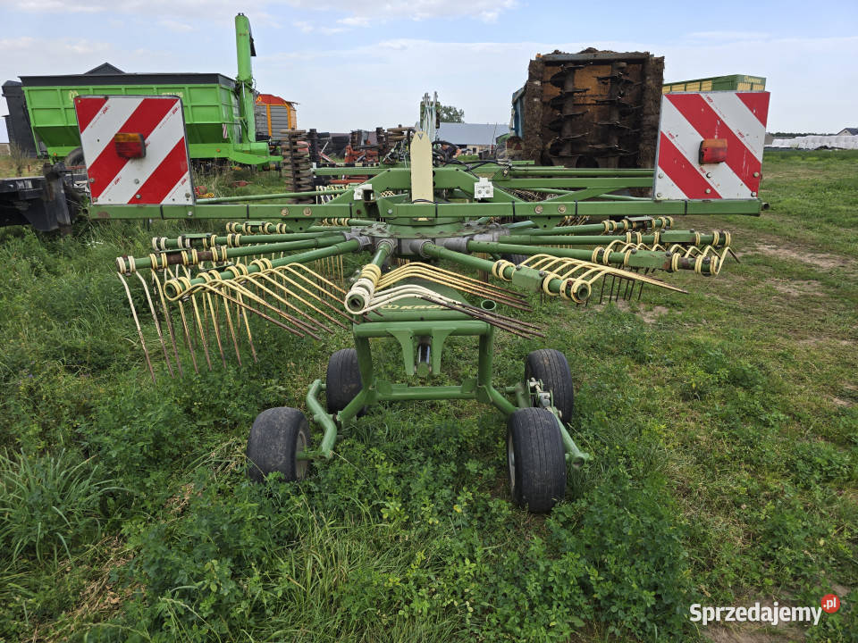 Zgrabiarka dwukaruzelowa KRONE Swadro 71026T Krone Baliki