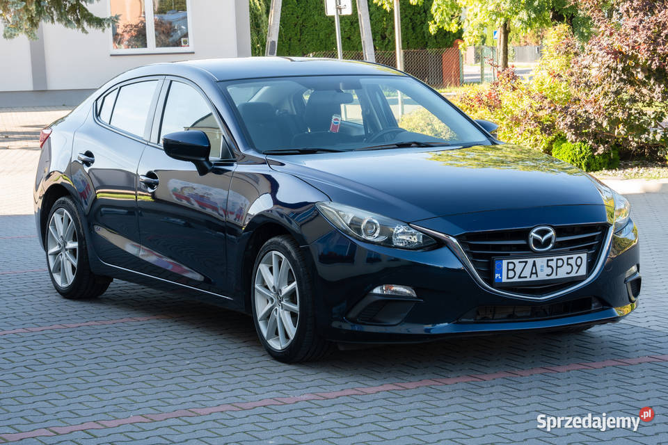 Mazda 3 20 Skyactiv Sedan Niski przebieg sprzedam
