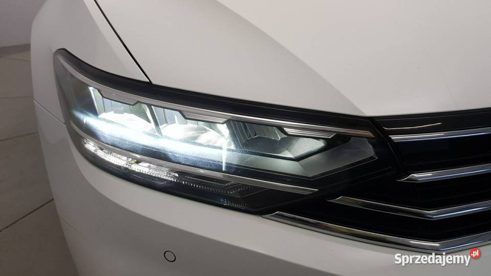 Volkswagen Passat 20 TDI Elegance DSG Z aluminiowe felgi Passat Warszawa