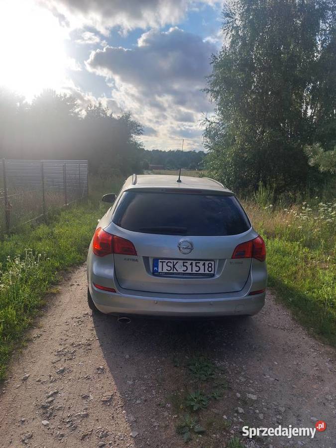 Opel Astra J 2011 14 turbo kombi Bełdów