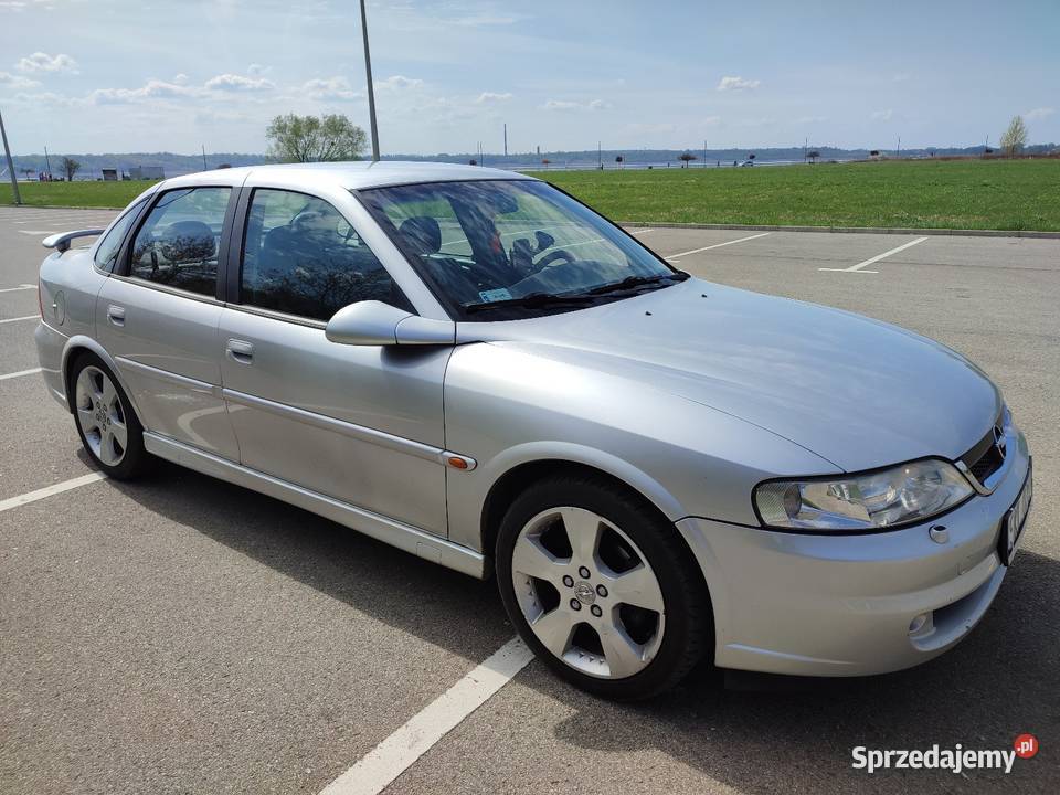 Opel Vectra B Zender 18 125 Benzyna ładny stan 294000km Sandomierz sprzedam