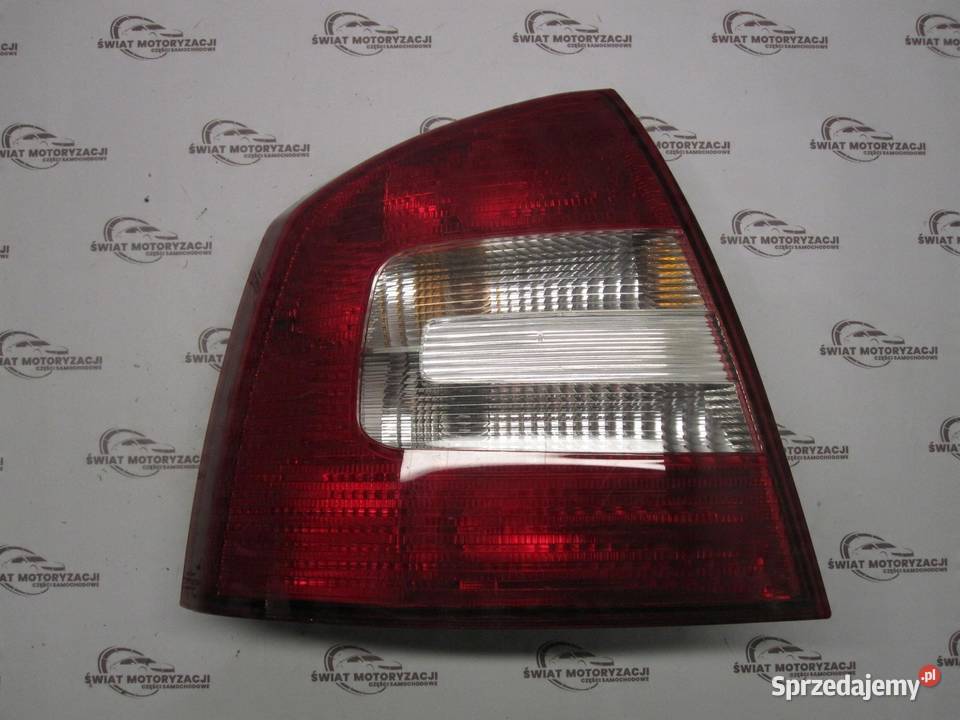 OCTAVIA II LIFT 11r lampa lewy tył 086651918LB sprzedam