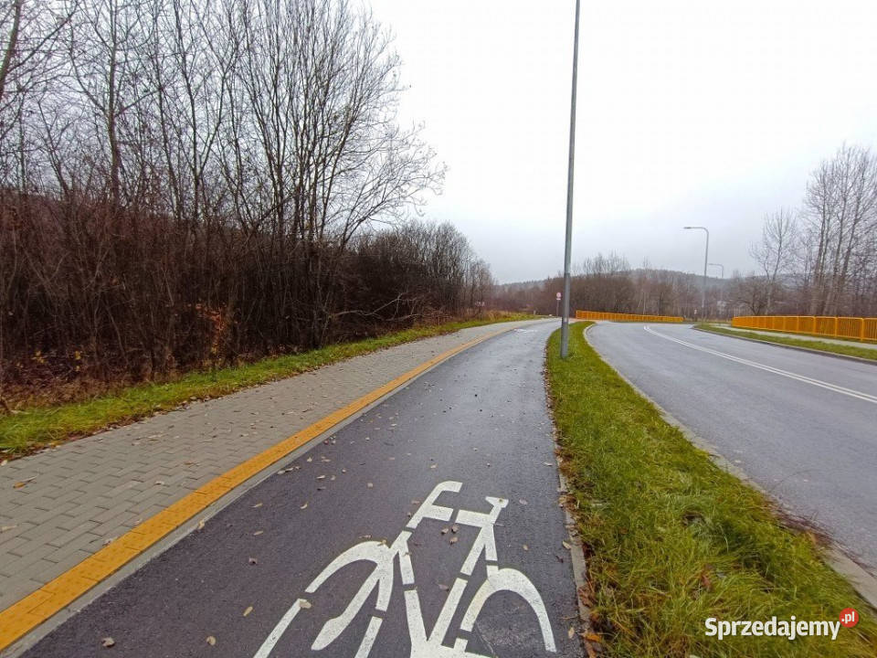 Grunt Kielce 818m2 asfalt