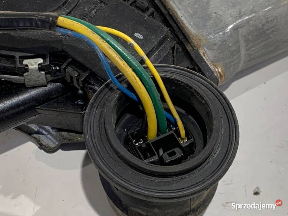 PODNOŚNIK SZYBY LEWY PRZÓD TOYOTA RAV 4 II sprzedam