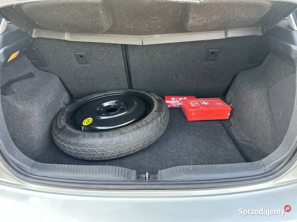 Toyota Auris 16 124 GAZ LPGAutomatyczna Warszawa