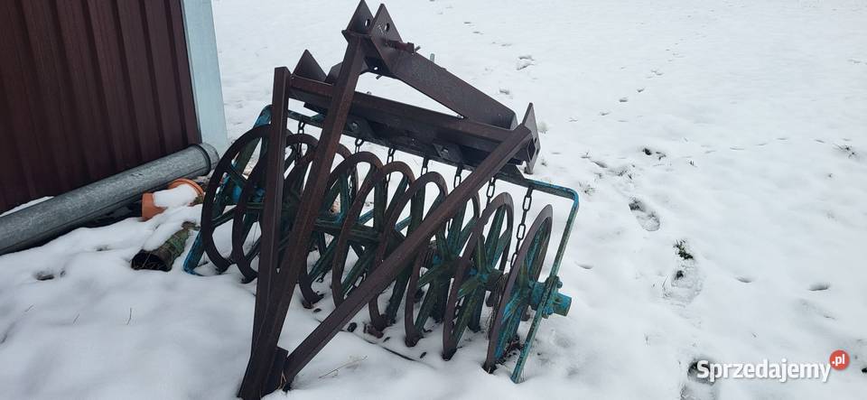 Wał uprawowy na przedni tuz Urzędów