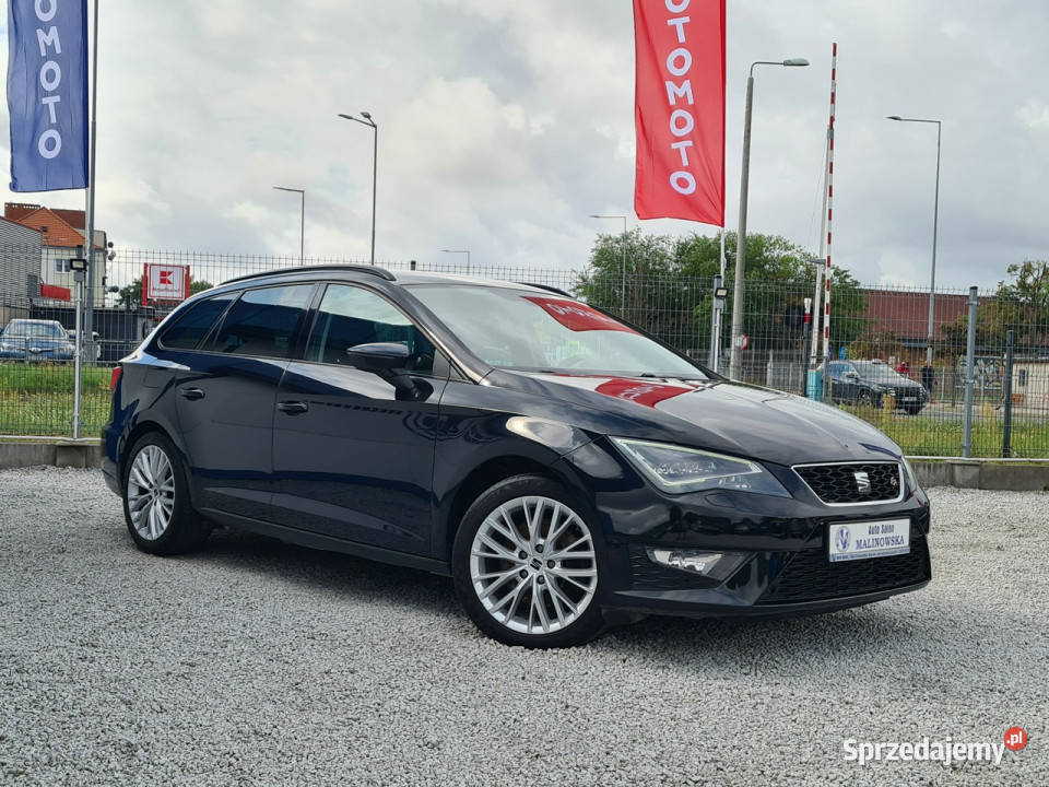 Seat Leon FR Navi 2xPDC Grzane Fotele Półskóry czujnik zmierzchu Samochody osobowe Wągrowiec