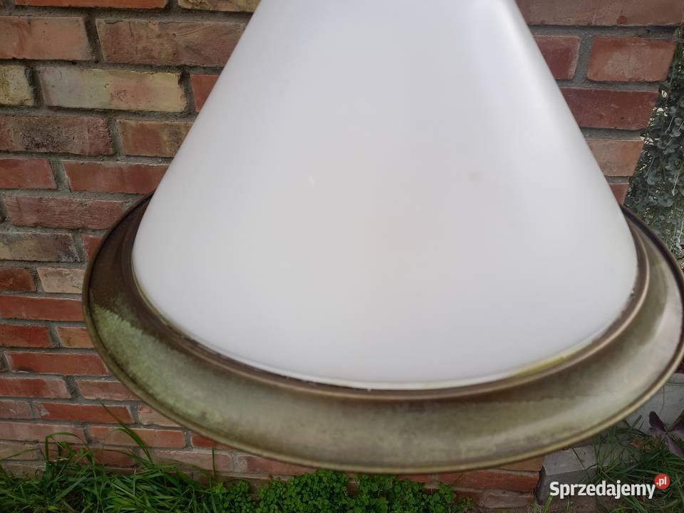 Żyrandol metalowy ze szklanym kloszem Lampa zachodniopomorskie Gawroniec