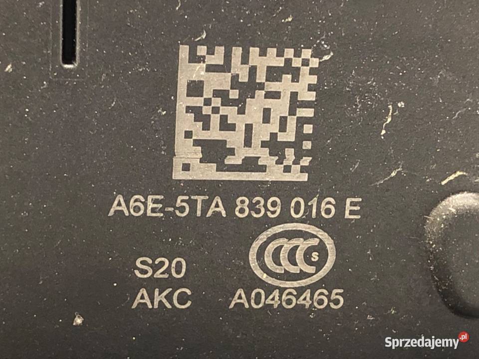 ZAMEK DRZWI PRAWY TYŁ VW TROC Crossover