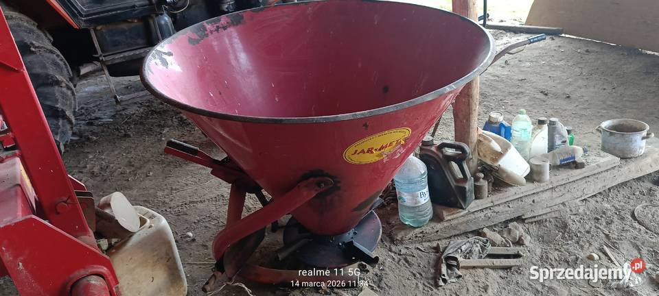 Rozsiewacz nawozu lejek nieuszkodzony