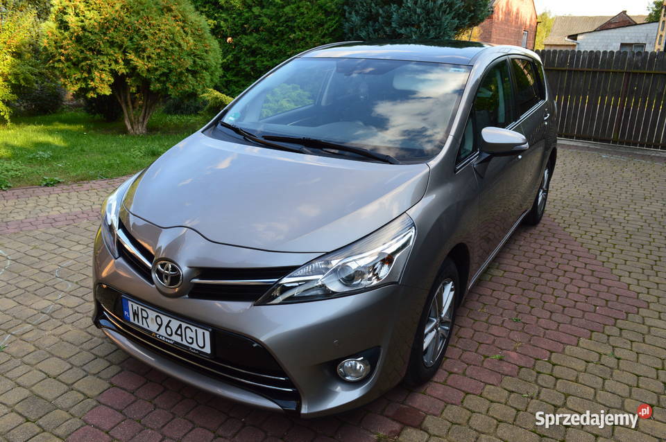 Toyota Vers 18 B 2015 r 165 PanoramaSerwis Radom