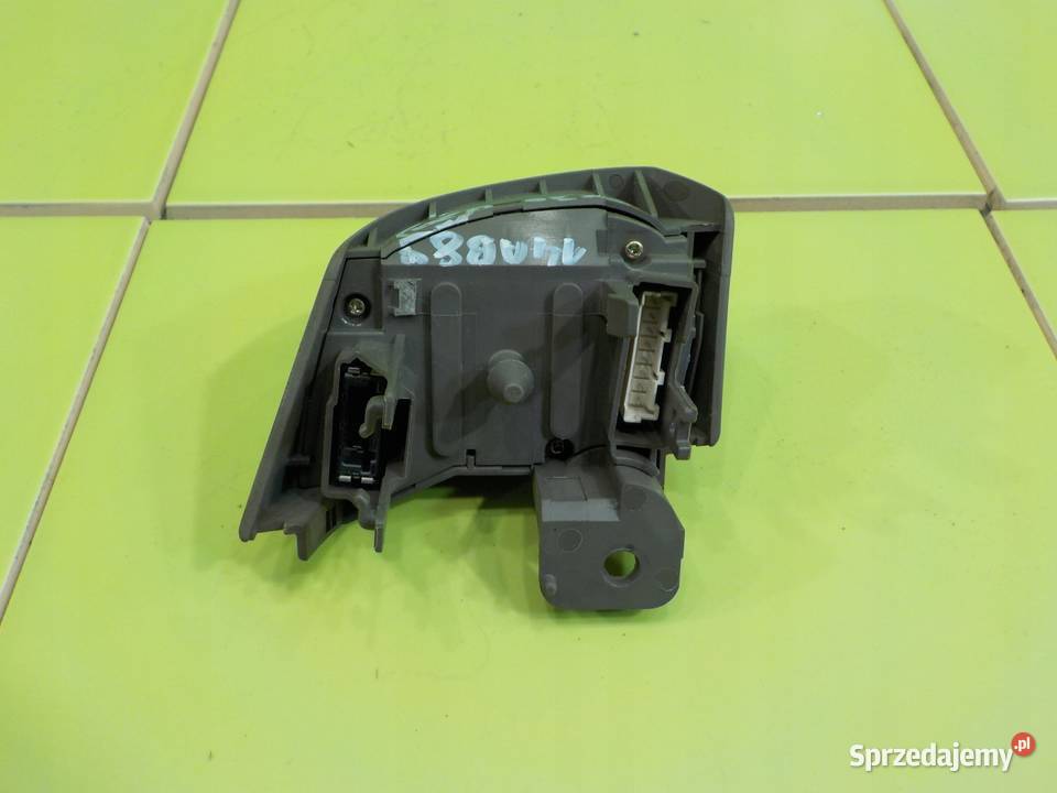 LEXUS RX300 II 30 B 03r 5D przelacznik