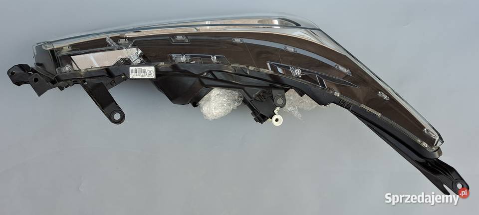 Reflektor Prawy Toyota Corolla E16 E18 Lift prawe Mielęcin