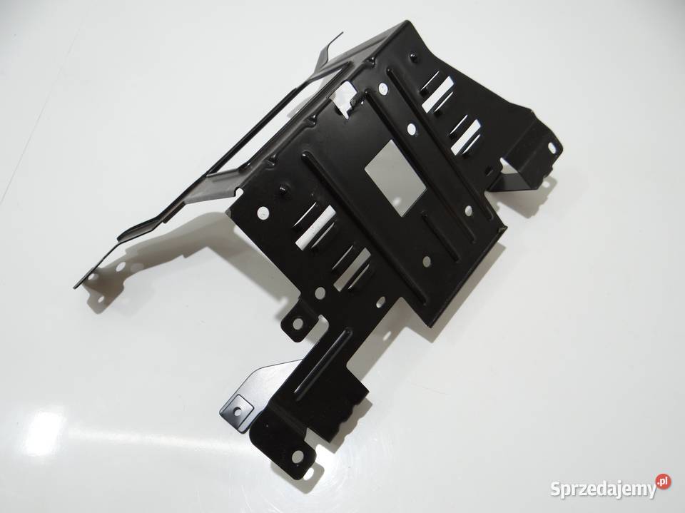 UCHWYT MOCOWANIE WZMACNIACZA BMW E90 E91 E92 E93 osobowe Strzyżewice