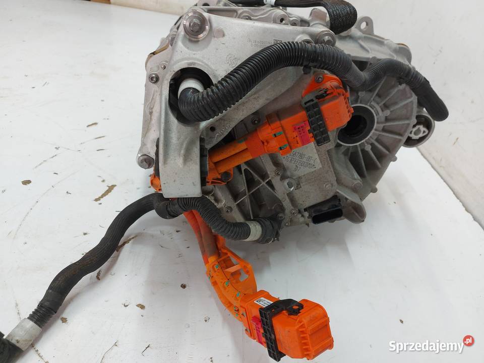 TESLA MODEL Y 2024r SILNIK ELEKTRYCZNY TYŁ