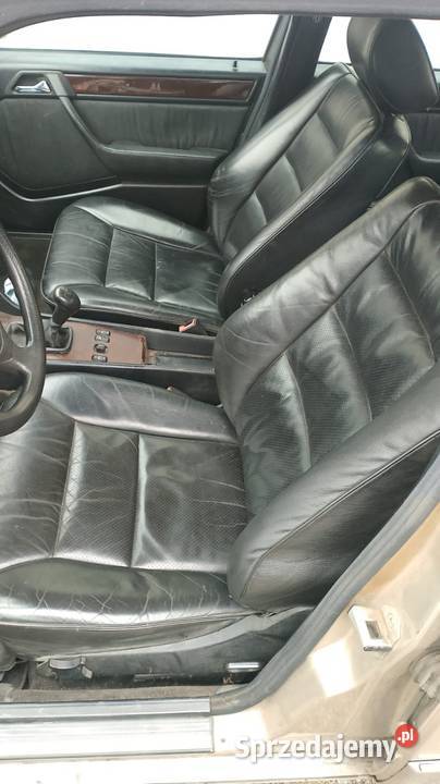 Tapicerka czarne skóry Mercedes W124 kompletne Fotele i kanapy śląskie Preczów