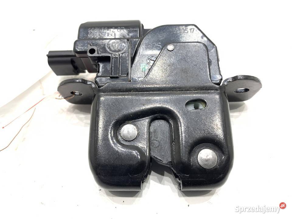 ZAMEK KLAPY TYŁ RENAULT CLIO IV Hatchback
