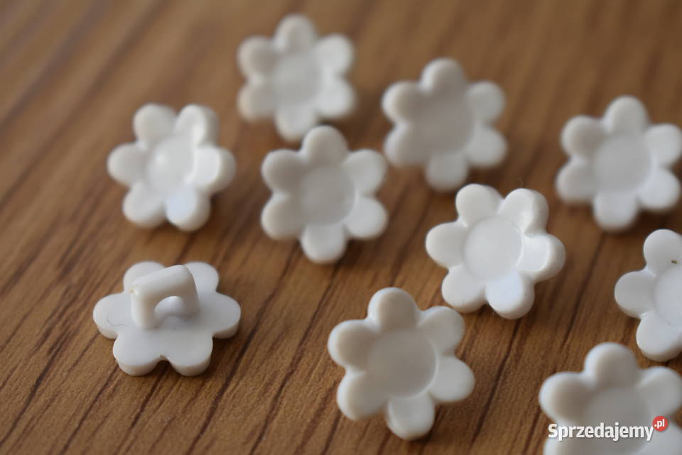 Guziki ubraniowe Warszawa