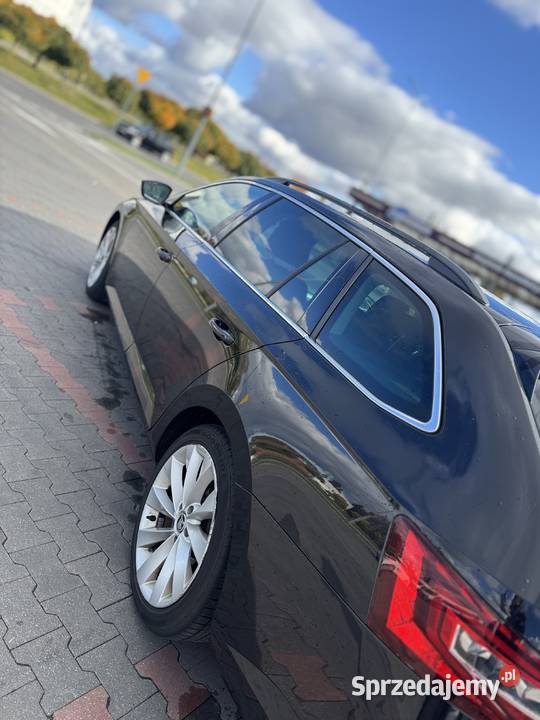 Skoda Superb III 16 TDI 2017 Bogate wyposażenie Świdnik