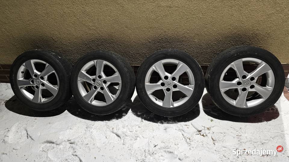 Toyota Auris 20D4D 126 2011 Lift Film Salon podkarpackie Zarszyn