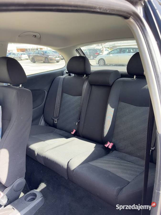 Seat Ibiza 14 16V 100 2004 r 2/3 Legnica