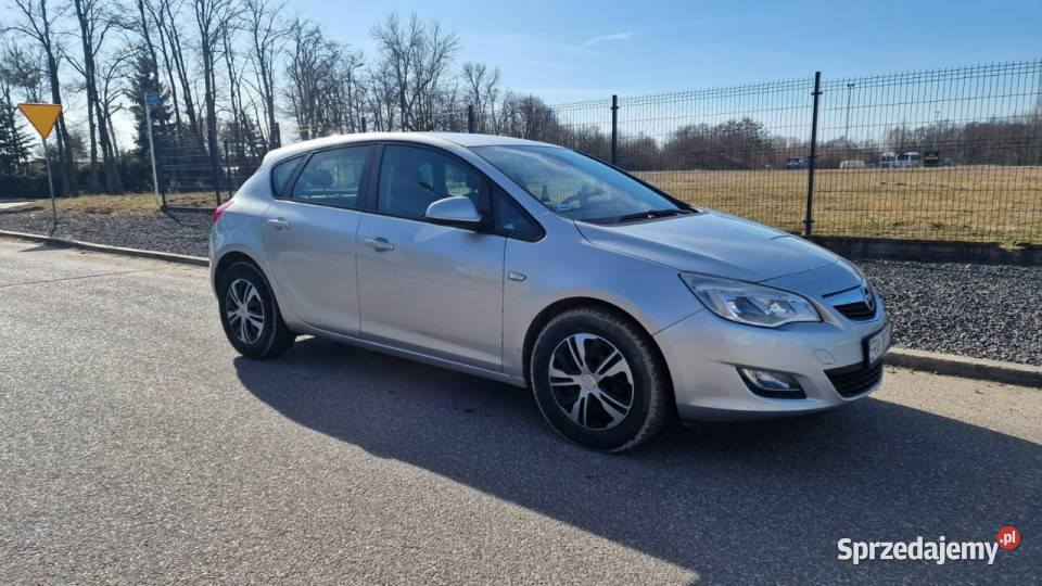 Opel Astra J FILM 148 2012r 17CDTi Klima Isofix łódzkie