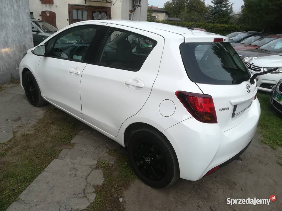 TOYOTA YARI 10i 2014 5 DRZWI KLIMA 124YKM VAT marża Yaris kujawsko-pomorskie Bydgoszcz