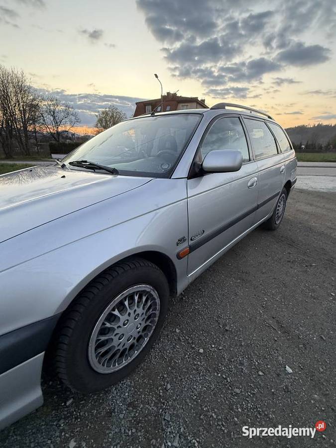 Niezawodna Toyota Avensis dolnośląskie Kowary