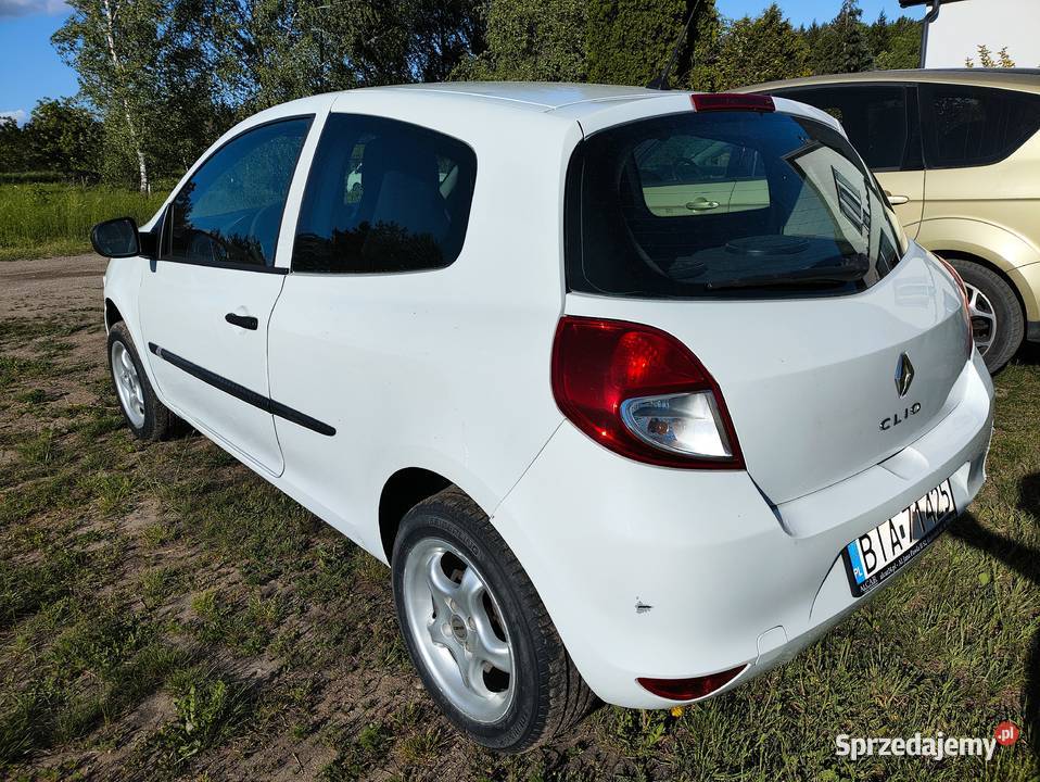 Renault Clio 2009 15dCi manualna Podleńce
