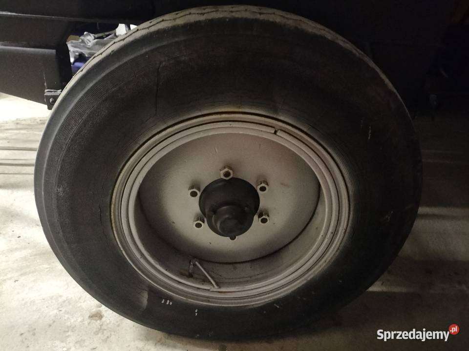 Sprzedam komplet kół do przyczepy d47 i 2 koła