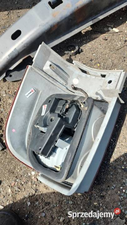 Lampa lewa tył tylna w błotnik Ford Galaxy lift Książ Wielkopolski
