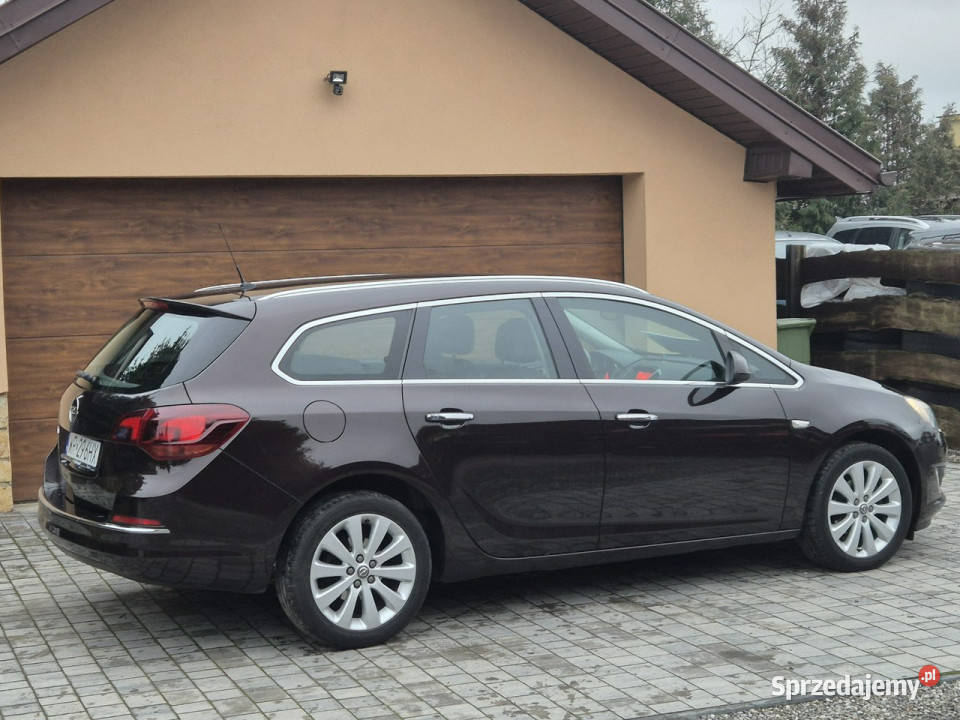 Opel Astra 16B 115 2013r Full Serwis Piękny Astra Radom sprzedam